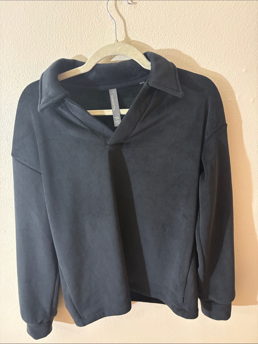 Mondetta Dark Navy Pullover Collared Top